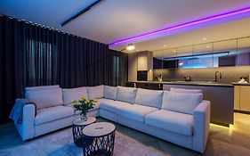 LupoApartments Premium Łazowskiego, Parking, Dostęp na Kod, 3 Sypialnie, Pole Dance